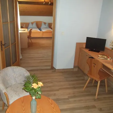 Hotel-gasthof Krone-lax ホテル