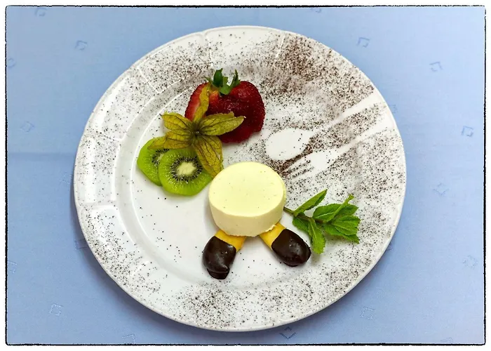 Hotel-gasthof Krone-lax Отель *