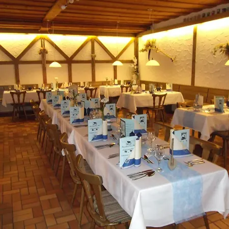 호텔 Hotel-gasthof Krone-lax Scheinfeld
